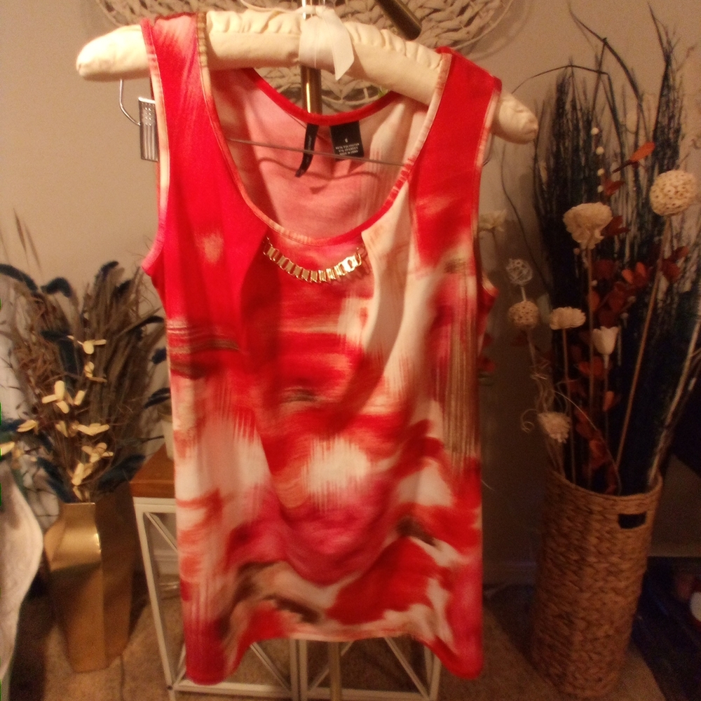 New Directions Vibrant Red and Cream Tank Top